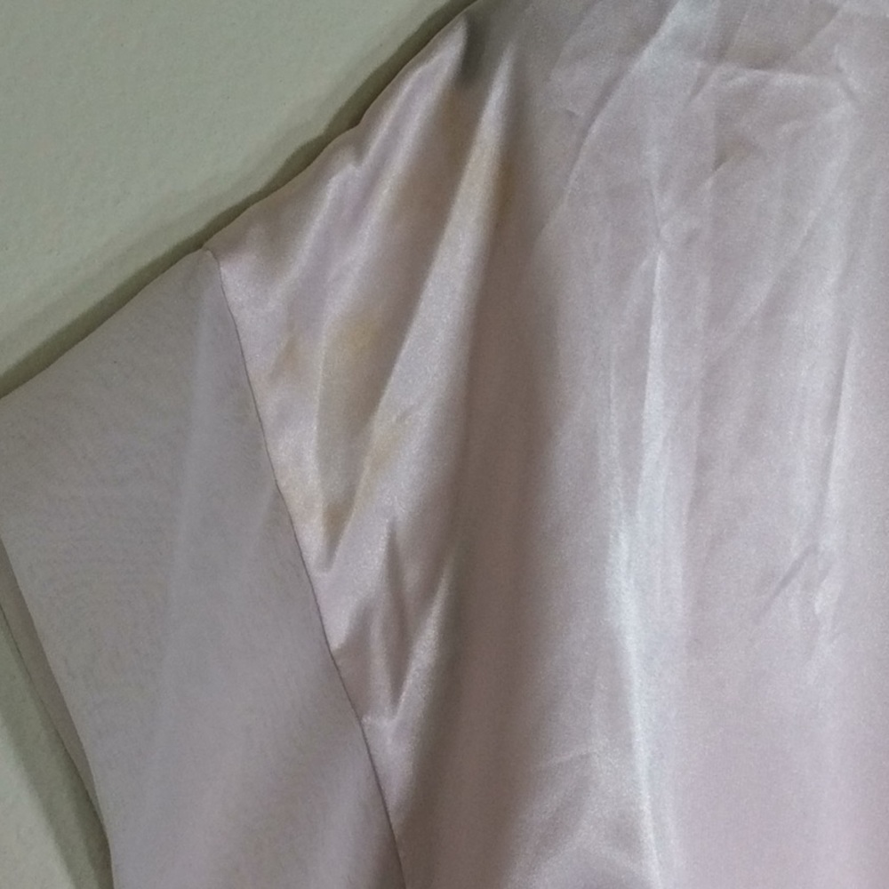 Etienne Pink Satiny Robe - Picture 5 of 8